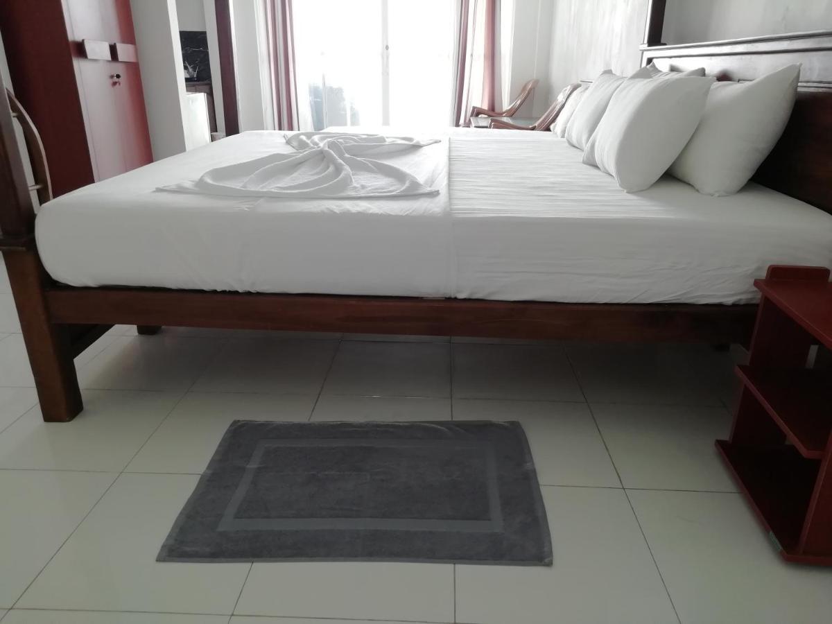 Rainbow Beach Hotel Hikkaduwa Δωμάτιο φωτογραφία